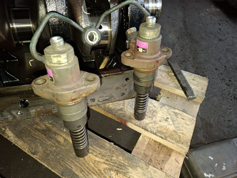 Volvo D7E - Bomba de combustible: foto 1 Volvo D7E - Bomba de combustible: foto 1