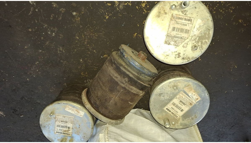 Volvo пневморессора . втулка стабилизатора - Suspensión neumática: foto 1 Volvo пневморессора . втулка стабилизатора - Suspensión neumática: foto 1