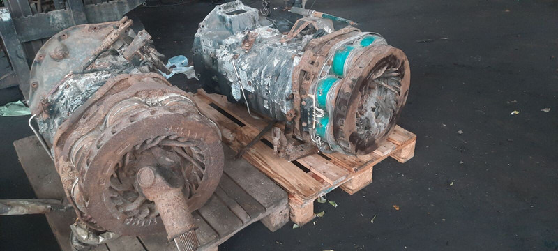 ZF 6S1600 - Caja de cambios: foto 3 ZF 6S1600 - Caja de cambios: foto 3