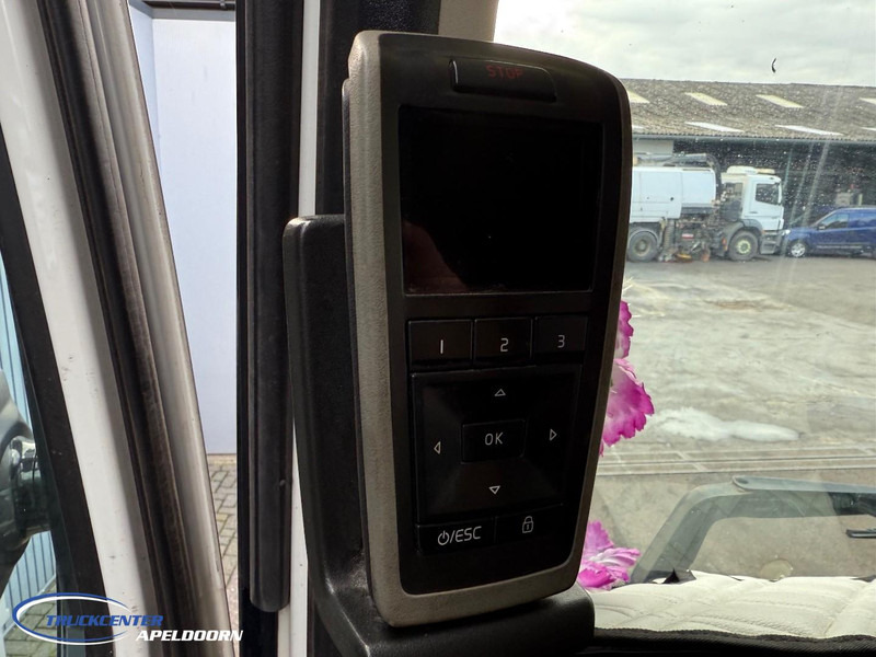 Camión forestal, Camión grúa Volvo FH 650 6x4, FTG V1000X.81 laadkraan: foto 9 Camión forestal, Camión grúa Volvo FH 650 6x4, FTG V1000X.81 laadkraan: foto 9