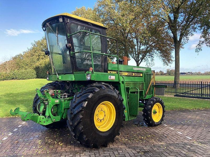John Deere 5720 - Maquinaria agrícola: foto 1 John Deere 5720 - Maquinaria agrícola: foto 1