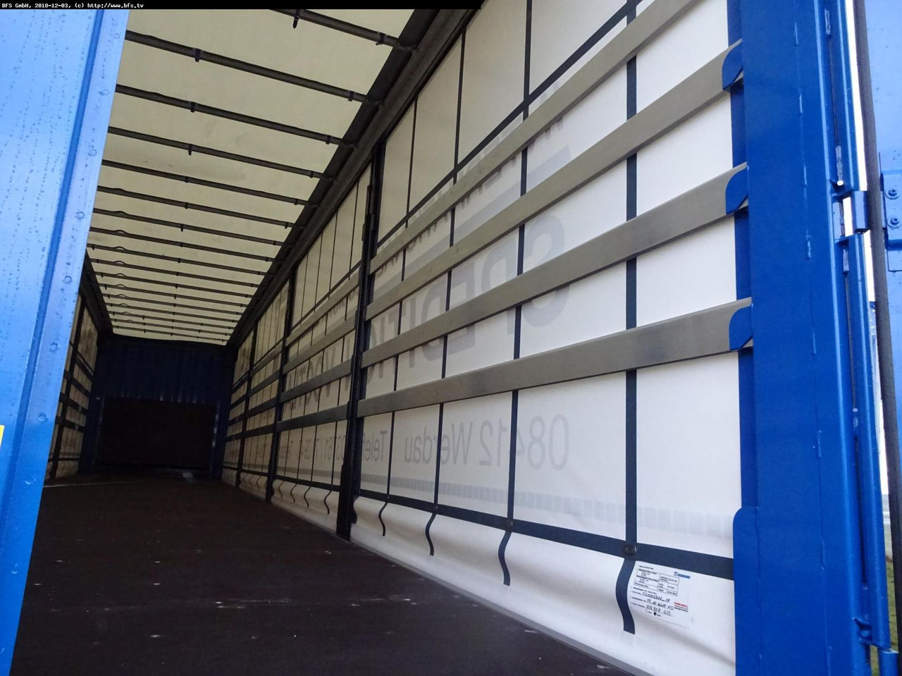 Krone Sattelauflieger SDP 27 eLB4-CS Krone, Schiebever - Semirremolque lona: foto 4 Krone Sattelauflieger SDP 27 eLB4-CS Krone, Schiebever - Semirremolque lona: foto 4