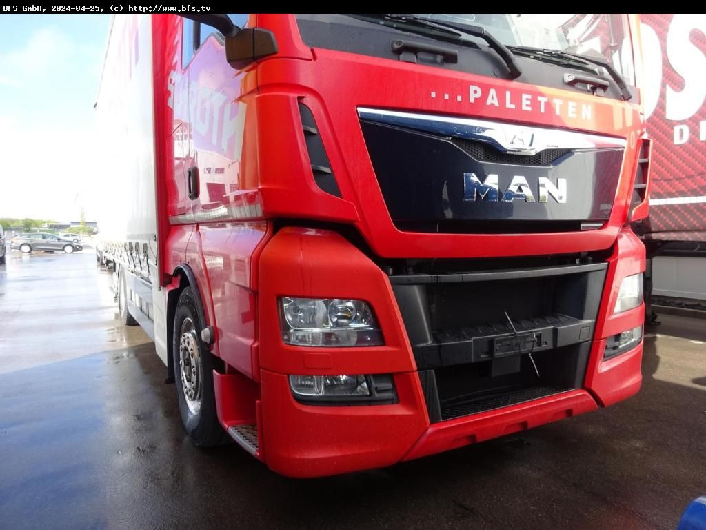 MAN TGX 26.440 6x2-2 LL lenk lift Achse Hub-Dach - Camión lona: foto 3 MAN TGX 26.440 6x2-2 LL lenk lift Achse Hub-Dach - Camión lona: foto 3