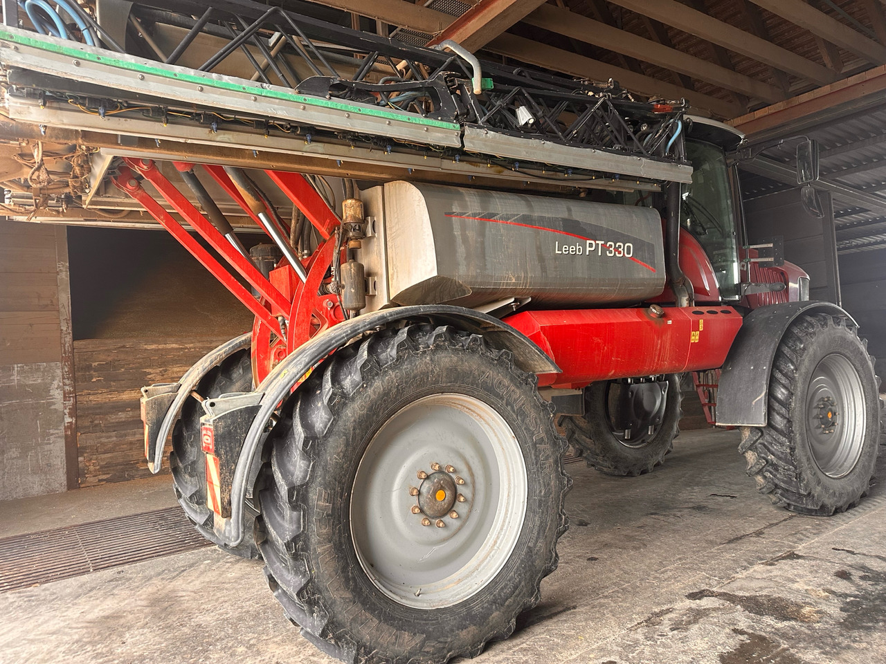 Horsch Leeb PT 330 ( 350 ) LEEB PT 330 - Pulverizador autopropulsado: foto 5 Horsch Leeb PT 330 ( 350 ) LEEB PT 330 - Pulverizador autopropulsado: foto 5