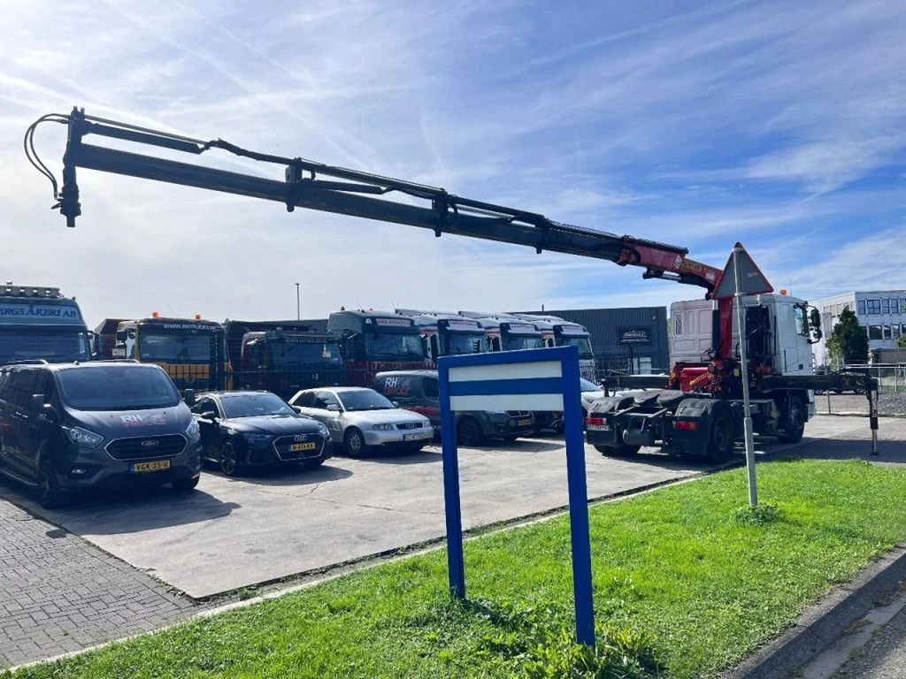 DAF XF 105.410 4X2 EURO 5 MANUAL + PALFINGER PK16000 - Cabeza tractora: foto 5 DAF XF 105.410 4X2 EURO 5 MANUAL + PALFINGER PK16000 - Cabeza tractora: foto 5