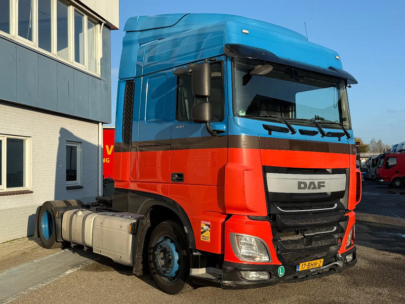 DAF XF 440 4X2 EURO 6 MEGA - ONLY 706.274 KM - Cabeza tractora: foto 3 DAF XF 440 4X2 EURO 6 MEGA - ONLY 706.274 KM - Cabeza tractora: foto 3