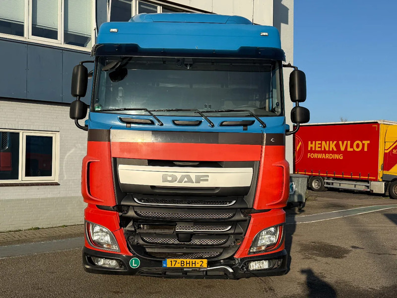 DAF XF 440 4X2 EURO 6 MEGA - ONLY 706.274 KM - Cabeza tractora: foto 2 DAF XF 440 4X2 EURO 6 MEGA - ONLY 706.274 KM - Cabeza tractora: foto 2