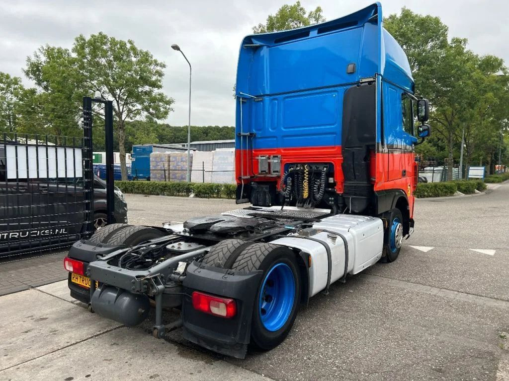 DAF XF 440 4X2 - EURO 6 - MEGA - Cabeza tractora: foto 4 DAF XF 440 4X2 - EURO 6 - MEGA - Cabeza tractora: foto 4