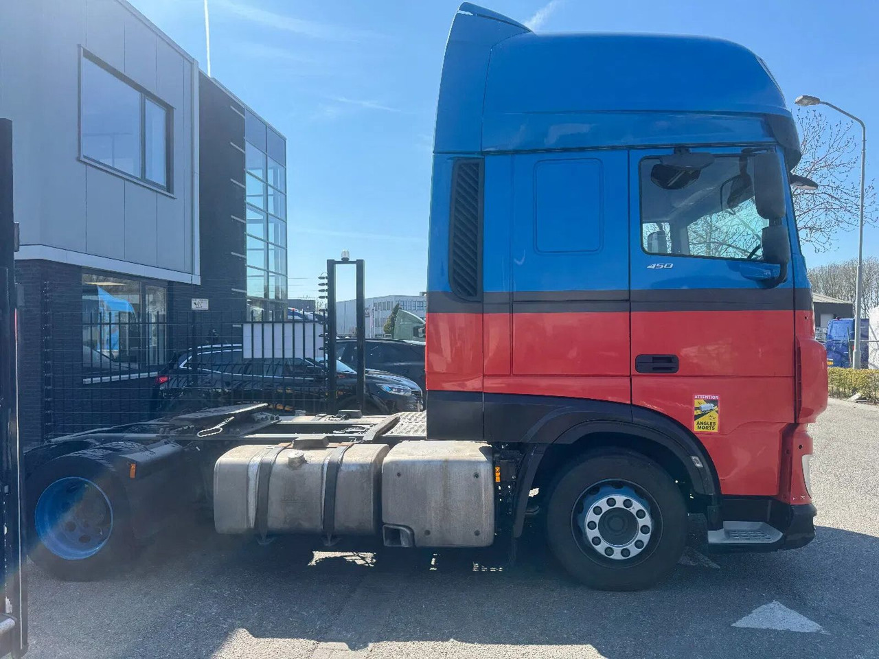 DAF XF 450 4X2 EURO 6 - Cabeza tractora: foto 4 DAF XF 450 4X2 EURO 6 - Cabeza tractora: foto 4
