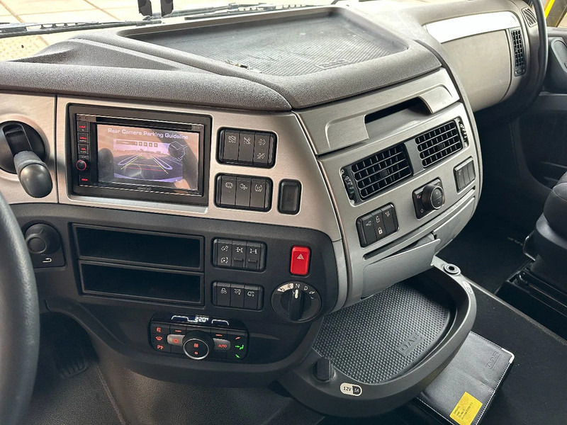 Cabeza tractora DAF XF 530 140 TON 8X4 INTARDER 324343 KM: foto 11 Cabeza tractora DAF XF 530 140 TON 8X4 INTARDER 324343 KM: foto 11