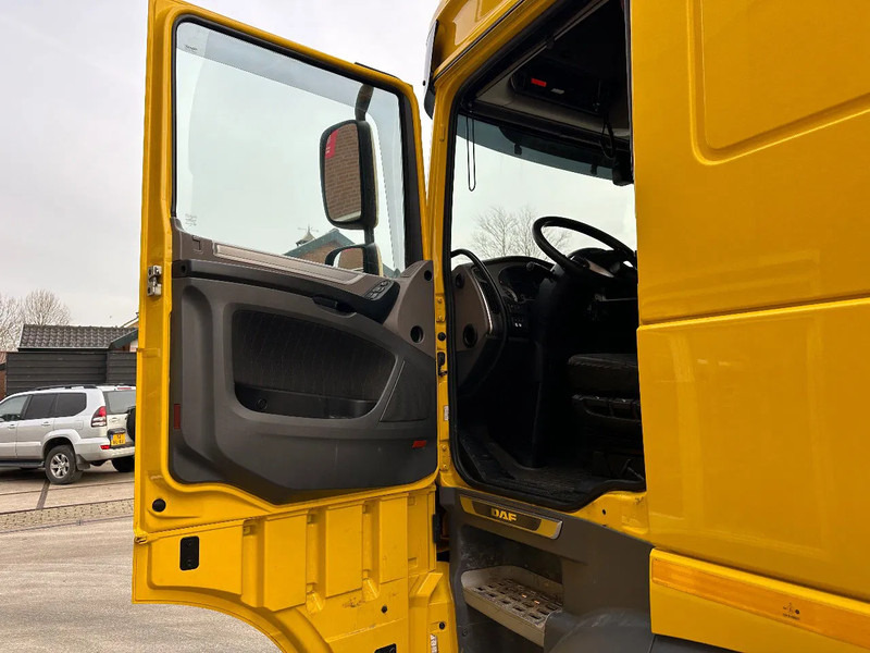 Cabeza tractora DAF XF 530 140 TON 8X4 INTARDER 324343 KM: foto 19 Cabeza tractora DAF XF 530 140 TON 8X4 INTARDER 324343 KM: foto 19