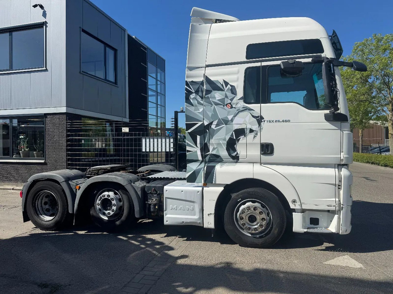 MAN TGX 26.460 6X2 EURO 6 + RETARDER - ONLY 643.422 - Cabeza tractora: foto 5 MAN TGX 26.460 6X2 EURO 6 + RETARDER - ONLY 643.422 - Cabeza tractora: foto 5