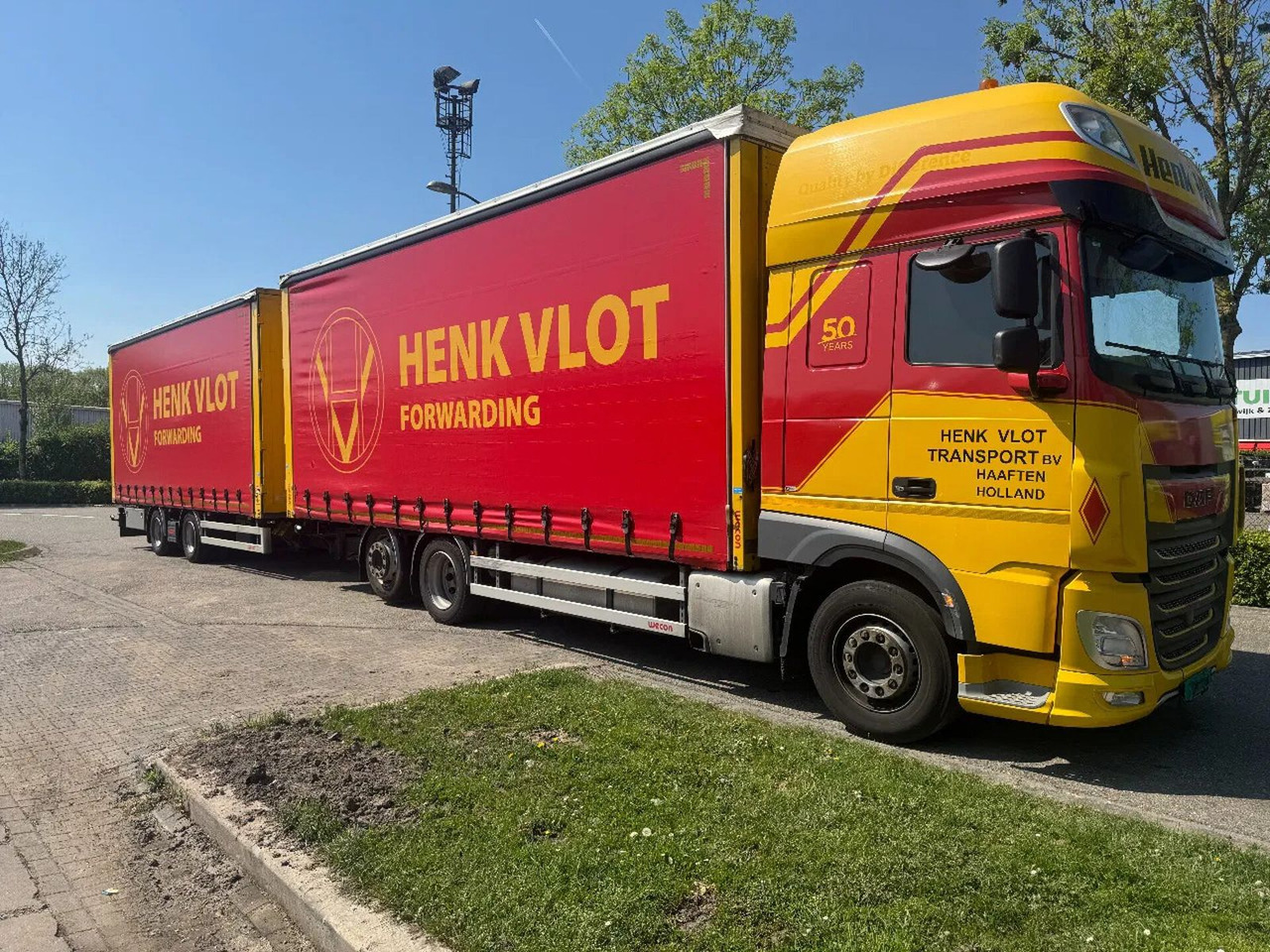 DAF XF 480 6X2 JUMBO + WECON HANGER SLIDING ROOF + T - Camión lona: foto 1 DAF XF 480 6X2 JUMBO + WECON HANGER SLIDING ROOF + T - Camión lona: foto 1