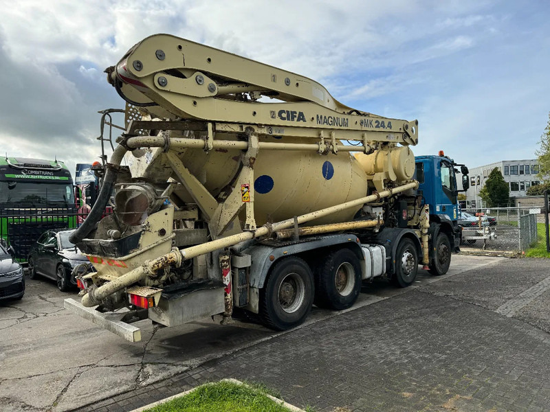 Bomba de hormigón Iveco Eurotrakker 410 8X4 CIFA PUMP 24M + MIXER FULL STEEL + REMOTE CONTROL: foto 13 Bomba de hormigón Iveco Eurotrakker 410 8X4 CIFA PUMP 24M + MIXER FULL STEEL + REMOTE CONTROL: foto 13