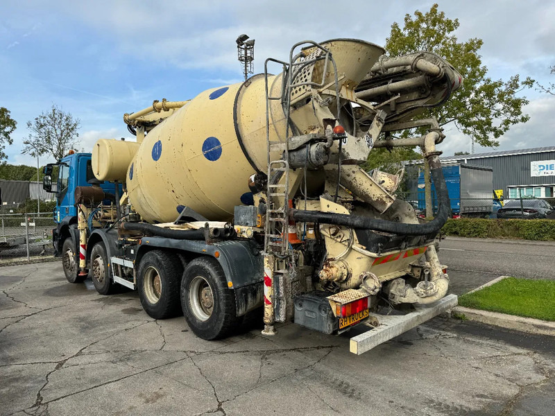 Bomba de hormigón Iveco Eurotrakker 410 8X4 CIFA PUMP 24M + MIXER FULL STEEL + REMOTE CONTROL: foto 15 Bomba de hormigón Iveco Eurotrakker 410 8X4 CIFA PUMP 24M + MIXER FULL STEEL + REMOTE CONTROL: foto 15