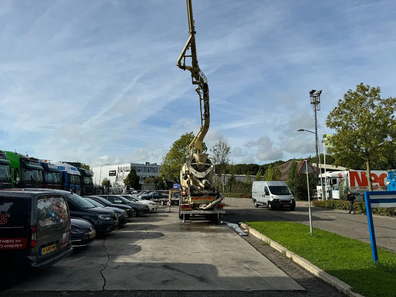 Bomba de hormigón Iveco Eurotrakker 410 8X4 CIFA PUMP 24M + MIXER FULL STEEL + REMOTE CONTROL: foto 8 Bomba de hormigón Iveco Eurotrakker 410 8X4 CIFA PUMP 24M + MIXER FULL STEEL + REMOTE CONTROL: foto 8
