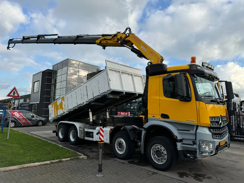 Mercedes-Benz Arocs 4448 8X4 + EURO 6 + FASSI F315 + REMOTE + KIPPER + STEERING AXLE - Camión volquete, Camión grúa: foto 2 Mercedes-Benz Arocs 4448 8X4 + EURO 6 + FASSI F315 + REMOTE + KIPPER + STEERING AXLE - Camión volquete, Camión grúa: foto 2