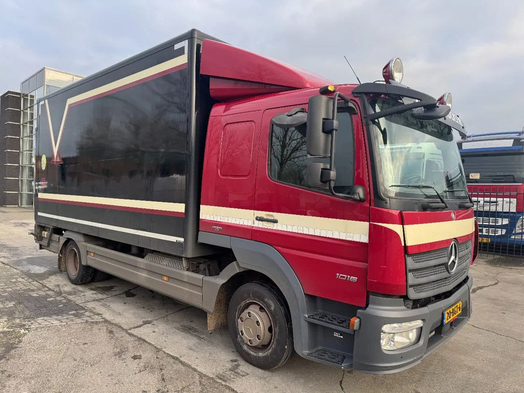 Mercedes-Benz Atego 1016 4X2 - EURO 6 + DHOLLANDIA LIFT - Camión caja cerrada: foto 3 Mercedes-Benz Atego 1016 4X2 - EURO 6 + DHOLLANDIA LIFT - Camión caja cerrada: foto 3