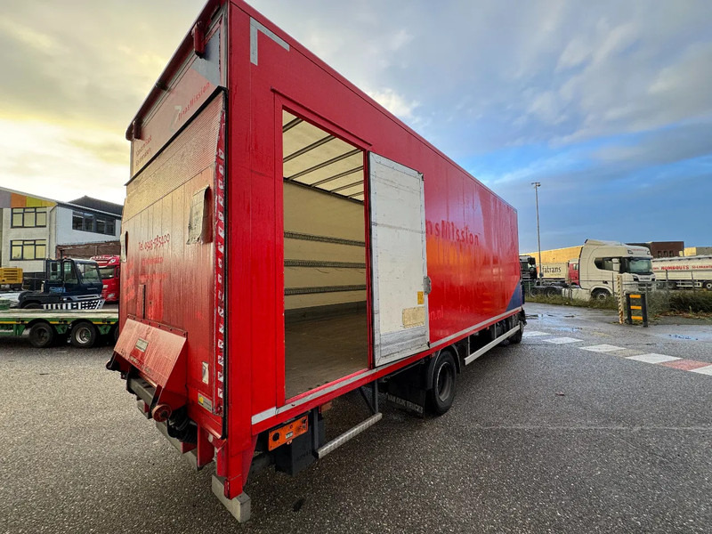 Renault D 14 4X2 EURO 6 3 SEATS TÜV TILL 10-2026 - Camión caja cerrada: foto 5 Renault D 14 4X2 EURO 6 3 SEATS TÜV TILL 10-2026 - Camión caja cerrada: foto 5