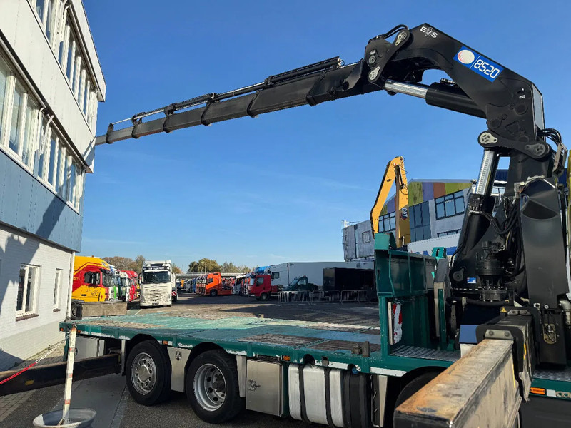 Scania G440 8X2 EURO 6 HMF 8520 + REMOTE CONTROL TWISTLOCKS - Camión grúa: foto 4 Scania G440 8X2 EURO 6 HMF 8520 + REMOTE CONTROL TWISTLOCKS - Camión grúa: foto 4