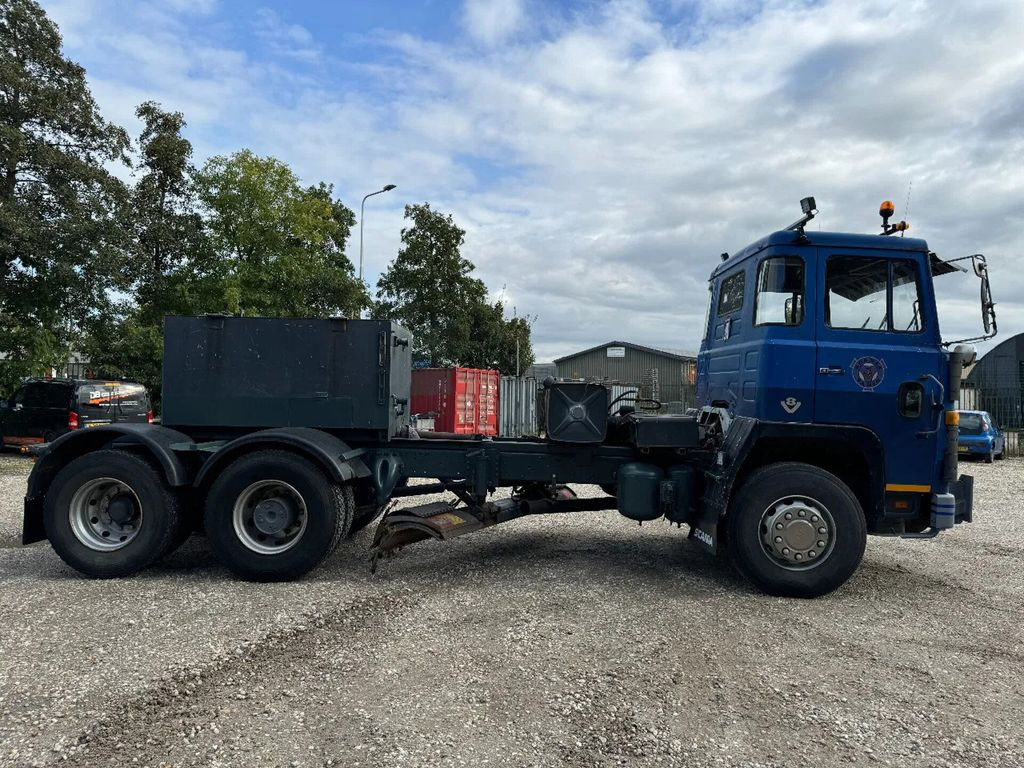 Scania LB141 V8 6X2 HUB REDUCTION - FULL STEEL SUSP. - - Camión chasis: foto 4 Scania LB141 V8 6X2 HUB REDUCTION - FULL STEEL SUSP. - - Camión chasis: foto 4