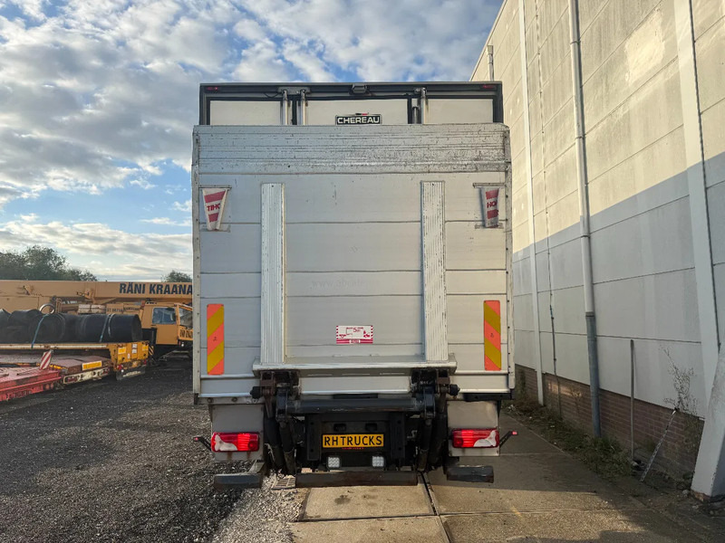 Scania P280 6X2 EURO 6 CHEREAU CARRIER SUPRA 1250 D/E SILENT - Camión frigorífico: foto 4 Scania P280 6X2 EURO 6 CHEREAU CARRIER SUPRA 1250 D/E SILENT - Camión frigorífico: foto 4