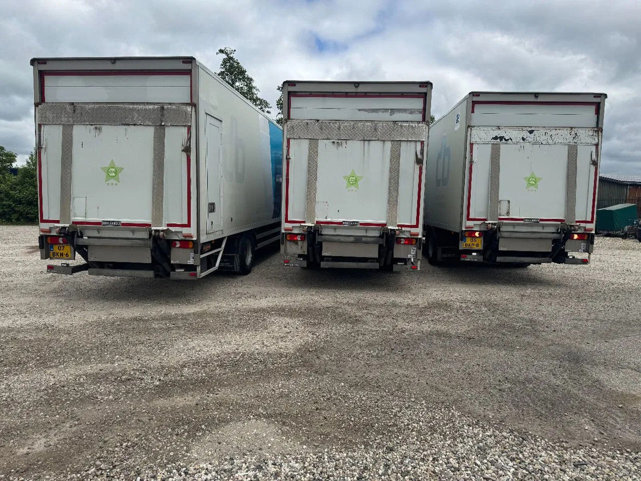 Volvo FL 250 4X2 3 UNITS CARGO LOCK + DHOLLANDIA LIFT - Camión caja cerrada: foto 3 Volvo FL 250 4X2 3 UNITS CARGO LOCK + DHOLLANDIA LIFT - Camión caja cerrada: foto 3