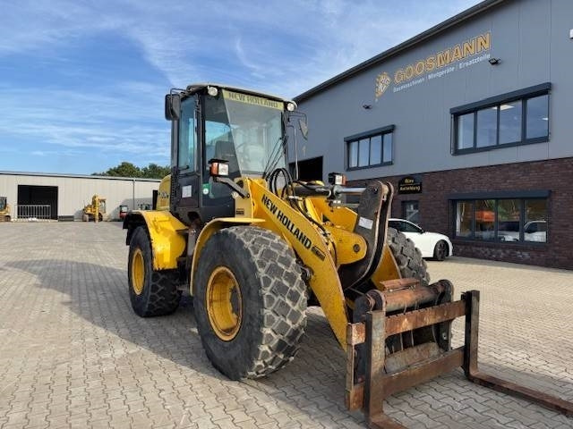 New Holland W 110 B W 110 B - Cargadora de ruedas: foto 5 New Holland W 110 B W 110 B - Cargadora de ruedas: foto 5