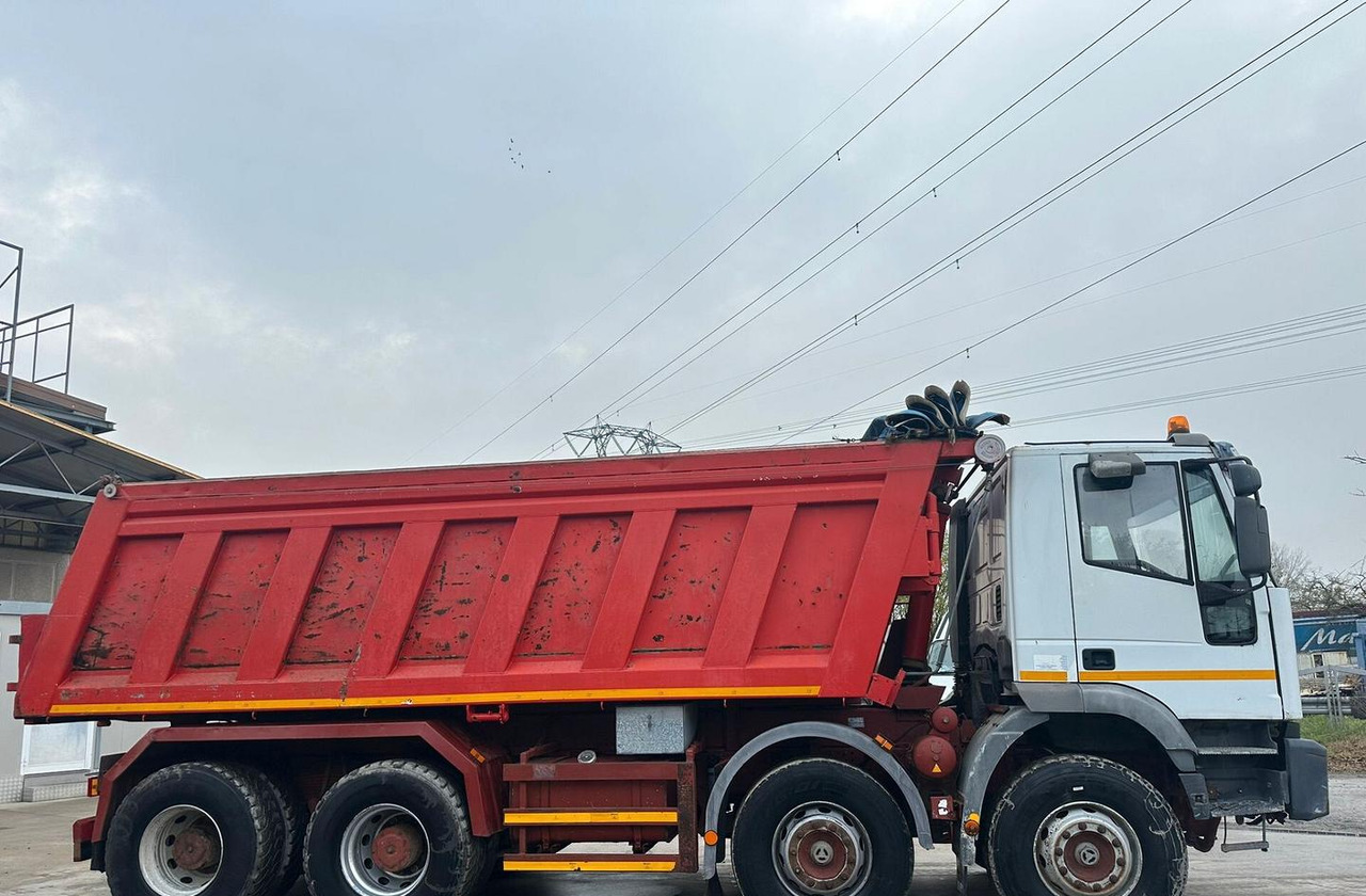 Iveco Eurotrakker 410 42 4 assi - Camión volquete: foto 5 Iveco Eurotrakker 410 42 4 assi - Camión volquete: foto 5