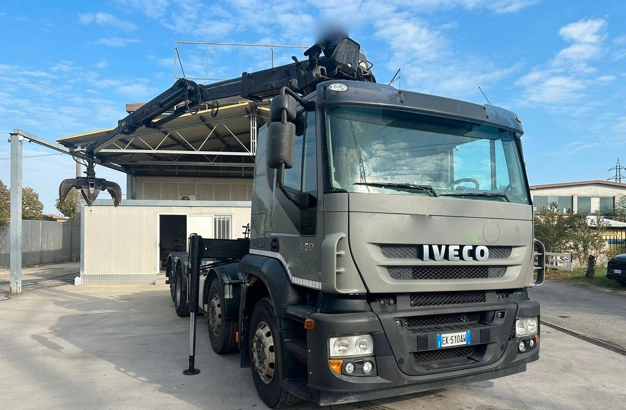 Motrice Iveco scarrabile con gru caricante - Camión multibasculante, Camión grúa: foto 2 Motrice Iveco scarrabile con gru caricante - Camión multibasculante, Camión grúa: foto 2