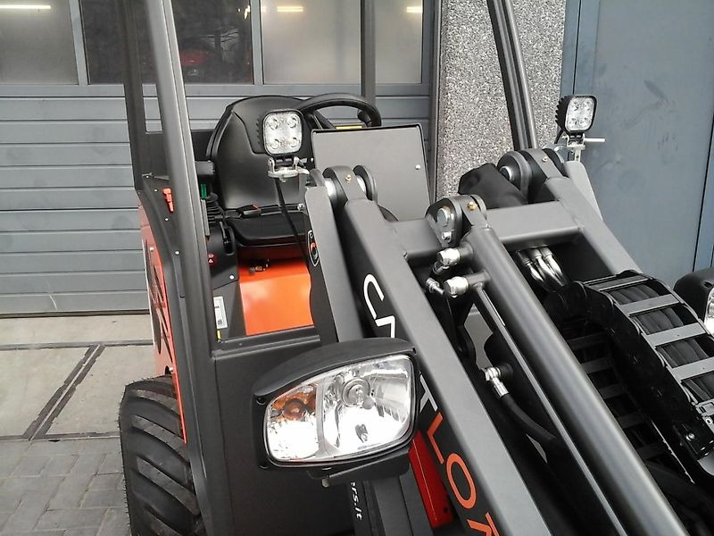 Cast 825D - Cargadora de ruedas: foto 3 Cast 825D - Cargadora de ruedas: foto 3