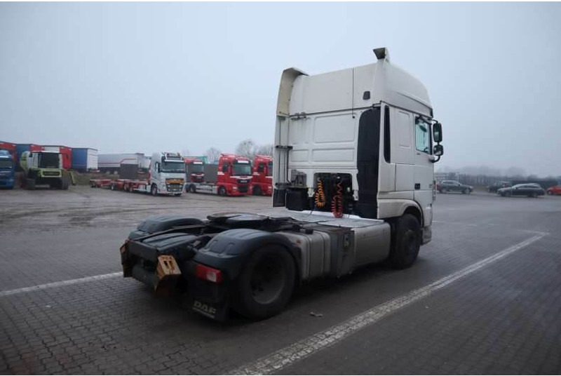 DAF XF 460 EURO 6 - Cabeza tractora: foto 3 DAF XF 460 EURO 6 - Cabeza tractora: foto 3
