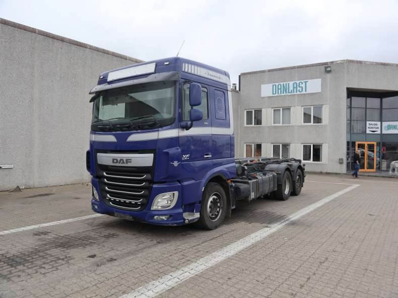 DAF XF 510 FAN EURO 6 - Camión con equipo de cable: foto 1 DAF XF 510 FAN EURO 6 - Camión con equipo de cable: foto 1