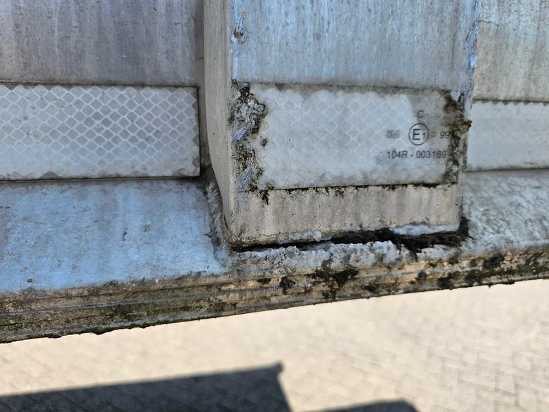 Semirremolque volquete Benalu Wide spread - Steelspring - 100m3 - ALU / ALU: foto 10 Semirremolque volquete Benalu Wide spread - Steelspring - 100m3 - ALU / ALU: foto 10