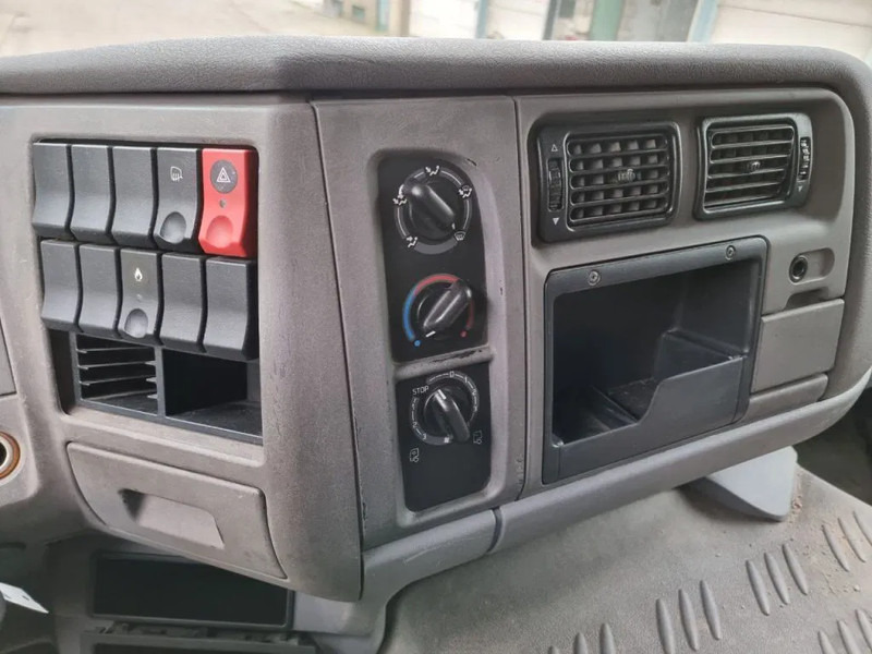 Cabeza tractora Renault Premium 370 Manual Gear: foto 11
