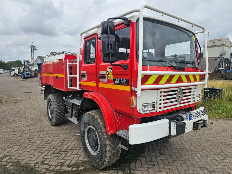 Renault M210 - Camión de bomberos: foto 3 Renault M210 - Camión de bomberos: foto 3