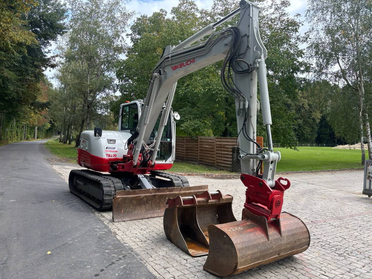 TAKEUCHI TB 290 - Miniexcavadora: foto 4 TAKEUCHI TB 290 - Miniexcavadora: foto 4