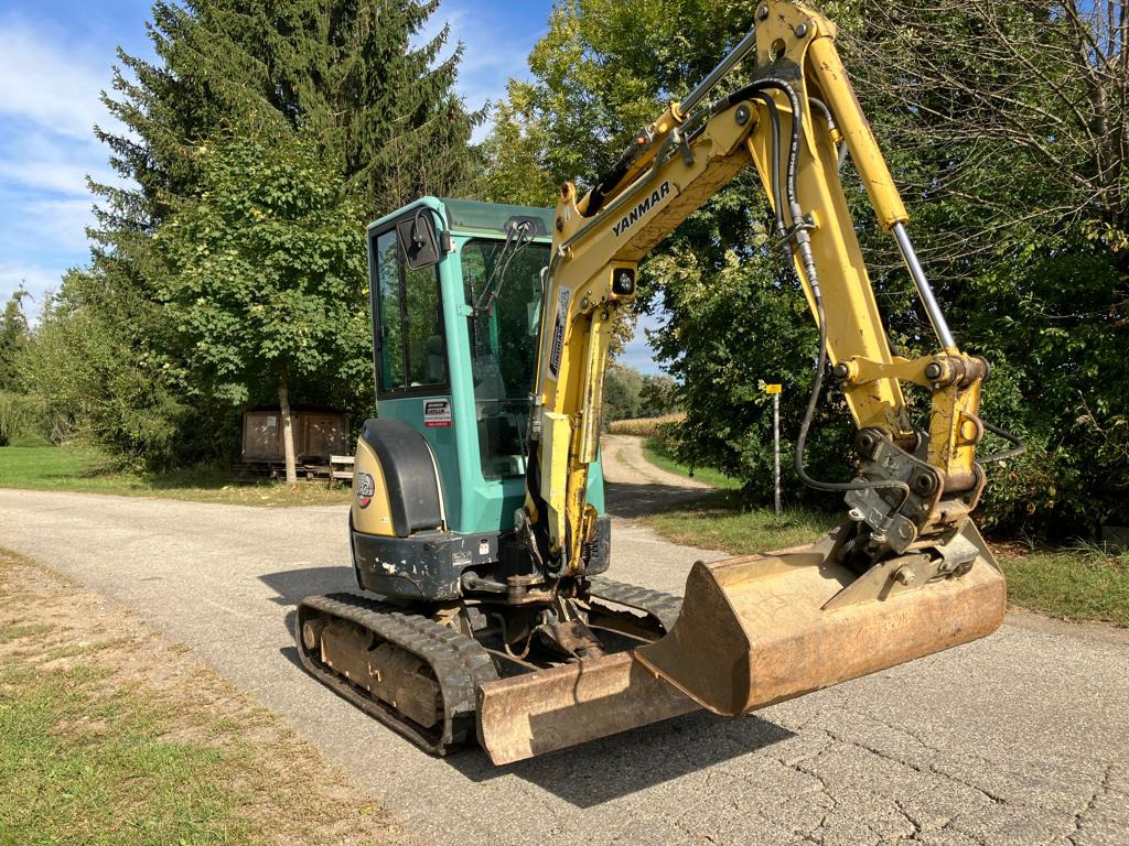 YANMAR VIO 25-4 - Miniexcavadora: foto 3 YANMAR VIO 25-4 - Miniexcavadora: foto 3