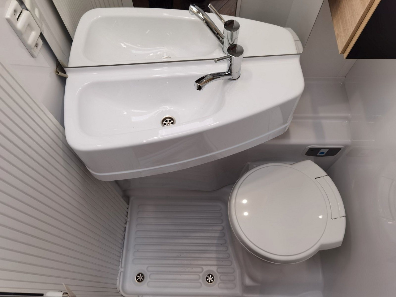 Autocaravana perfilada Chausson S 697 SPORT LINE / - 2026 - / FORD 165PS-8G: foto 21