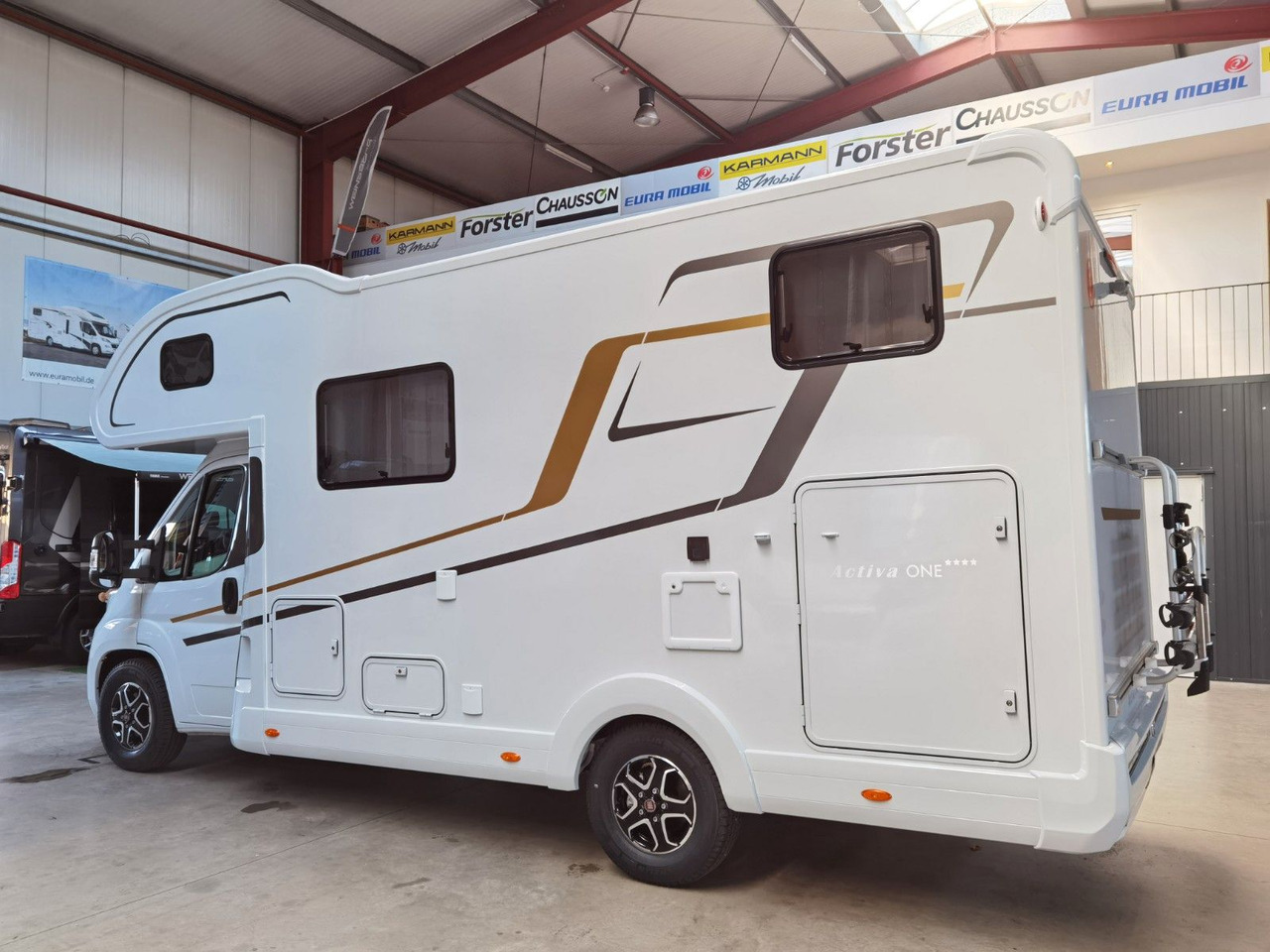 Eura Mobil ACTIVA ONE 690 HB / 180PS-9G AUTOMATIK -40H MAXI - Autocaravana capuchina: foto 5 Eura Mobil ACTIVA ONE 690 HB / 180PS-9G AUTOMATIK -40H MAXI - Autocaravana capuchina: foto 5