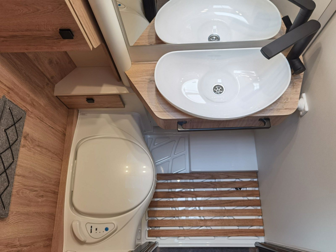 Autocaravana perfilada Eura Mobil XTURA 686 EF / MODELL 2026 /4x4 /TOP-AUSSTATTUNG: foto 27 Autocaravana perfilada Eura Mobil XTURA 686 EF / MODELL 2026 /4x4 /TOP-AUSSTATTUNG: foto 27