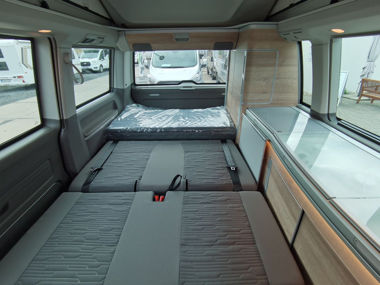 Leasing de  Volkswagen T6.1 CALIFORNIA OCEAN EDITION / DSG / NAVI / ACC Volkswagen T6.1 CALIFORNIA OCEAN EDITION / DSG / NAVI / ACC: foto 25