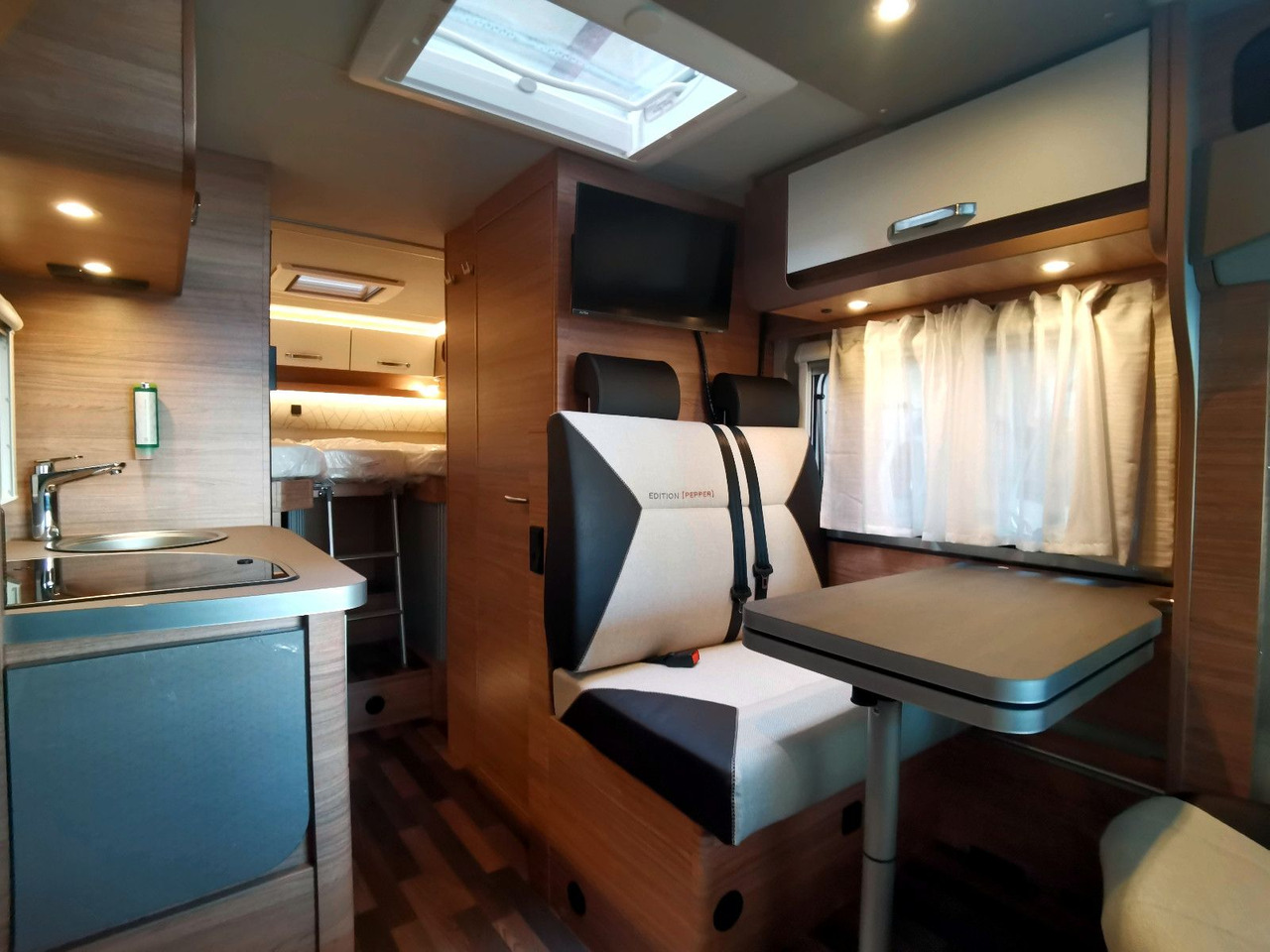 Leasing de  Weinsberg CARACOMPACT 600 MEG EDITION PEPPER / MODELL 2025 Weinsberg CARACOMPACT 600 MEG EDITION PEPPER / MODELL 2025: foto 13