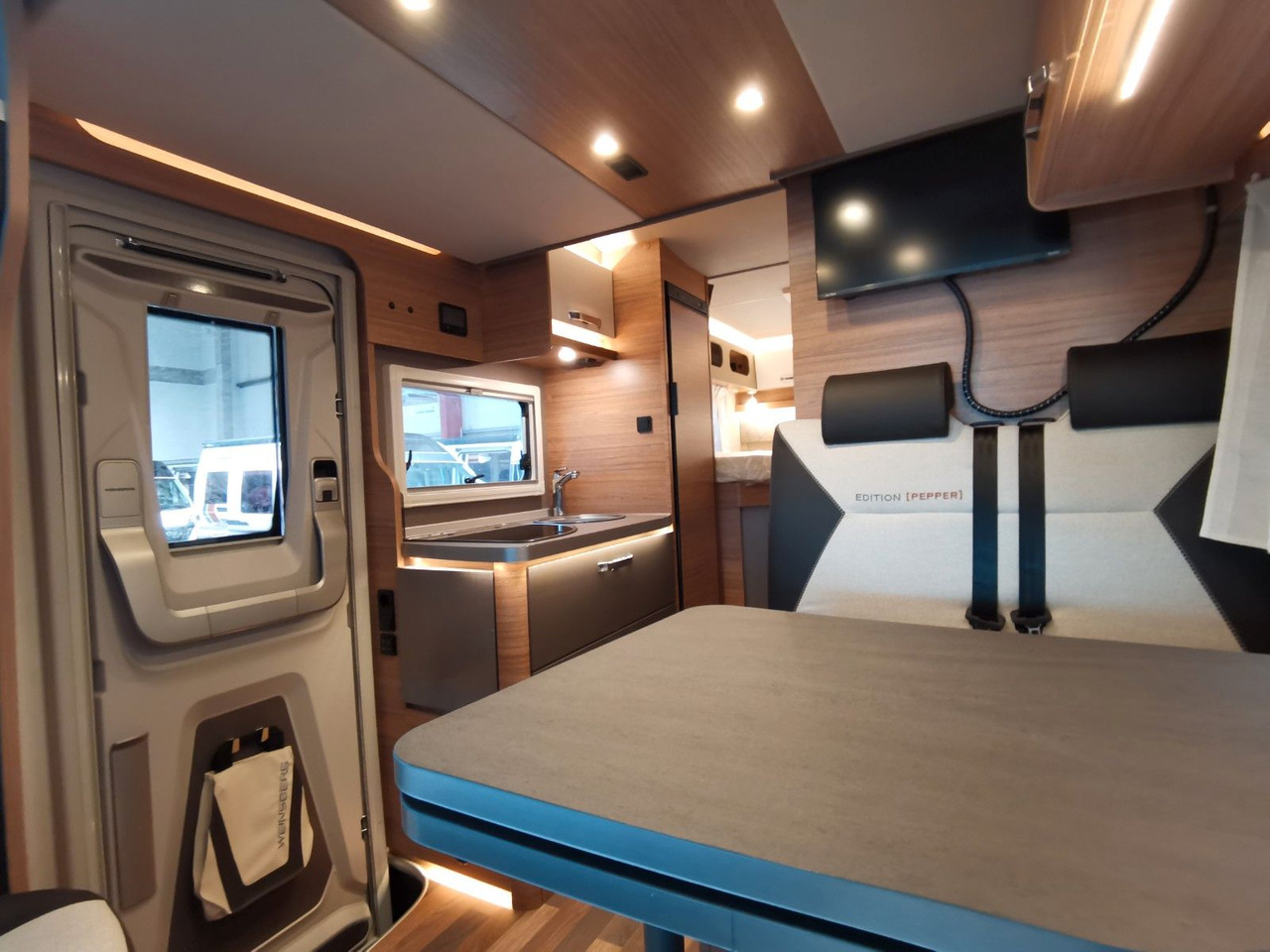 Leasing de  Weinsberg CARACOMPACT SUITE 640 MEG PEPPER / 170PS-DSG / H Weinsberg CARACOMPACT SUITE 640 MEG PEPPER / 170PS-DSG / H: foto 12