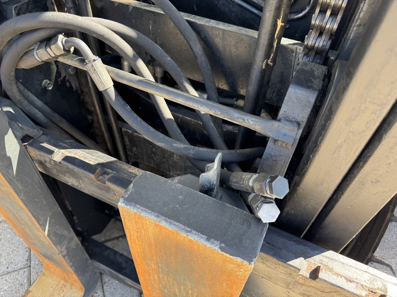 Carretilla elevadora diésel Caterpillar DP35K: foto 9 Carretilla elevadora diésel Caterpillar DP35K: foto 9