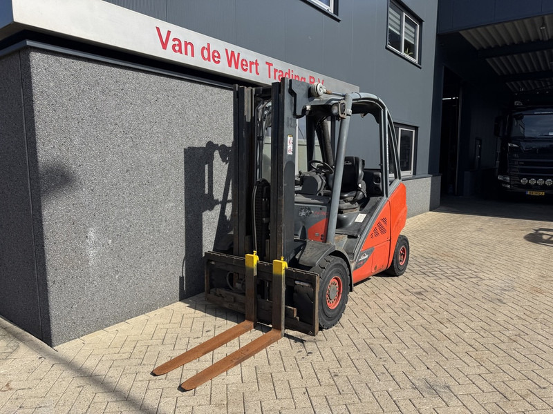 Linde H30D-02 Triplo 465 Freelift / Sideshift / VW Diesel 2014 - Carretilla elevadora diésel: foto 3 Linde H30D-02 Triplo 465 Freelift / Sideshift / VW Diesel 2014 - Carretilla elevadora diésel: foto 3