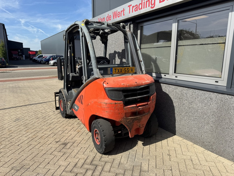 Linde H30D-02 Triplo 465 Freelift / Sideshift / VW Diesel 2014 - Carretilla elevadora diésel: foto 4 Linde H30D-02 Triplo 465 Freelift / Sideshift / VW Diesel 2014 - Carretilla elevadora diésel: foto 4