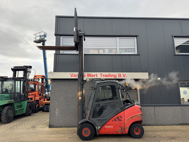 Linde H30T-01 Duplo 365 Sideshift / Vorkversteller LPG 2012 - Carretilla elevadora de gas: foto 5 Linde H30T-01 Duplo 365 Sideshift / Vorkversteller LPG 2012 - Carretilla elevadora de gas: foto 5