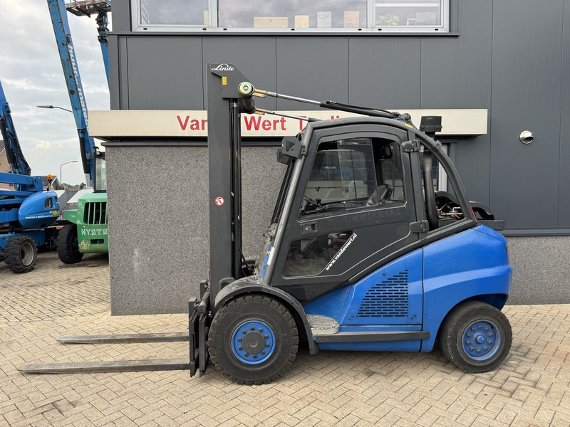 Linde H45T Duplo 400 Freelift / Sideshift / 4e Functie LPG 2005 - Carretilla elevadora de gas: foto 1 Linde H45T Duplo 400 Freelift / Sideshift / 4e Functie LPG 2005 - Carretilla elevadora de gas: foto 1