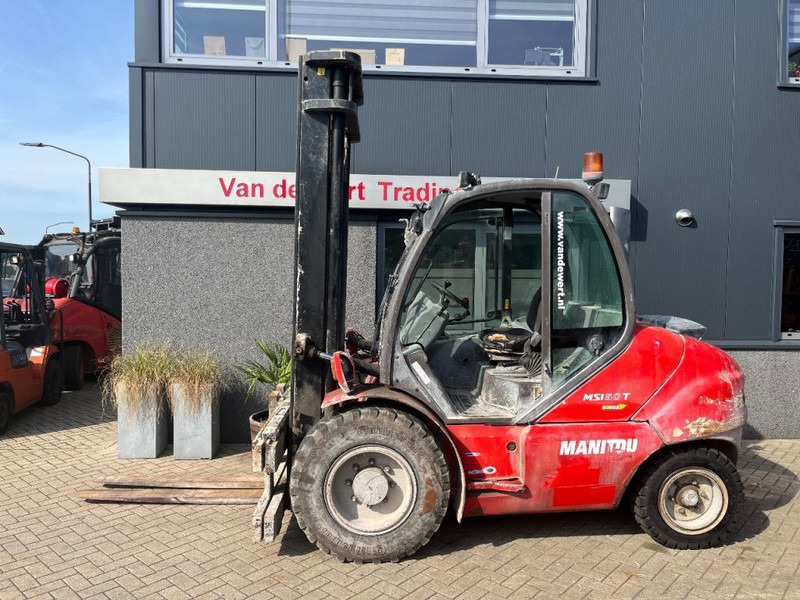 Manitou MSI50T MSI 50T duplo450 SIDESHIFT LUCHTBANDEN 2015 - Carretilla elevadora diésel: foto 1 Manitou MSI50T MSI 50T duplo450 SIDESHIFT LUCHTBANDEN 2015 - Carretilla elevadora diésel: foto 1